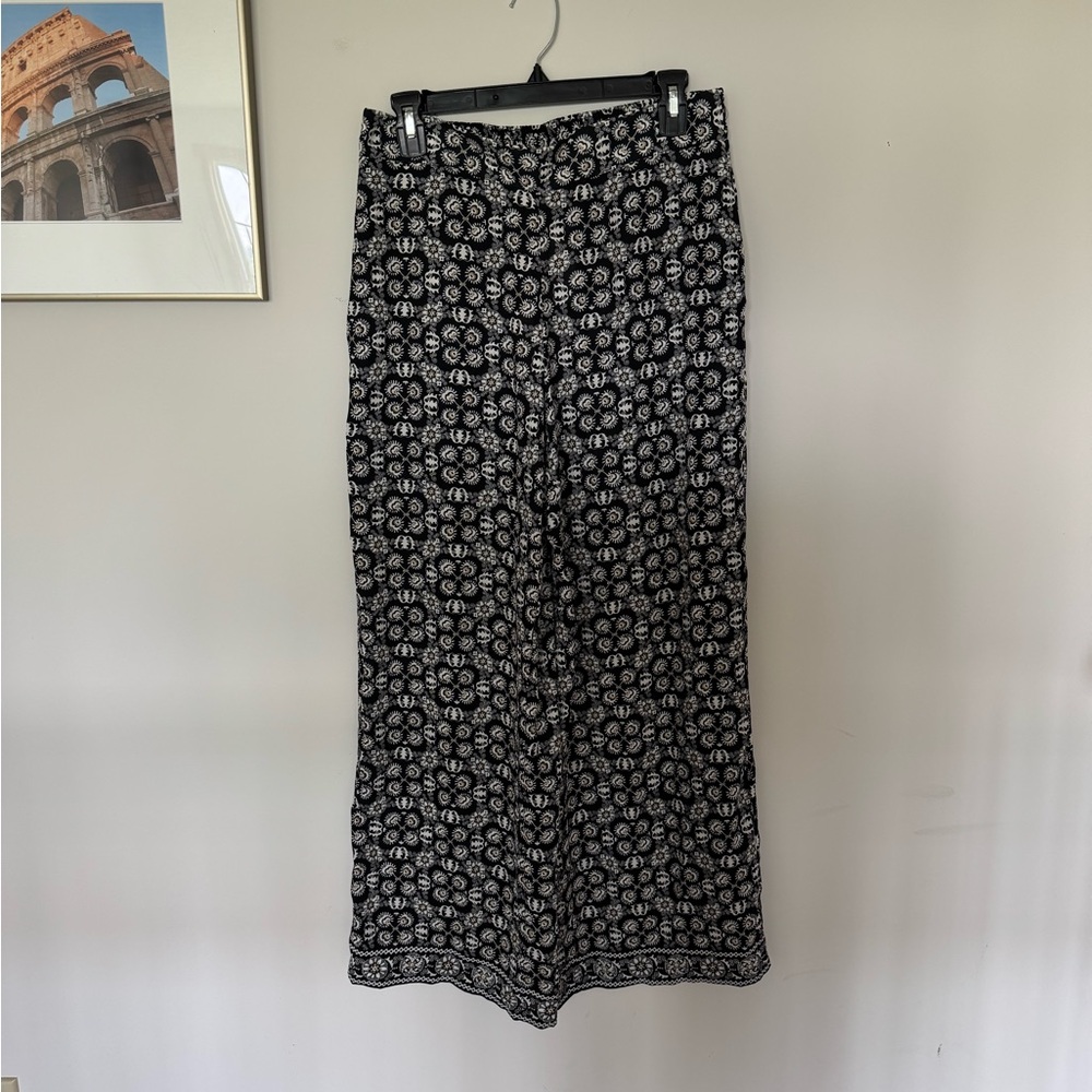 Max Studio Black and White Floral Wide Leg Pants